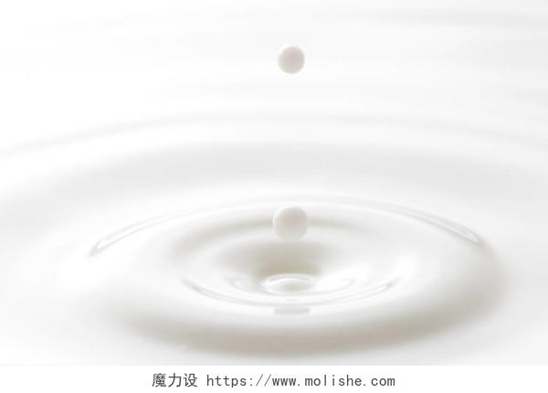 牛奶广告特写镜头波纹水珠素材